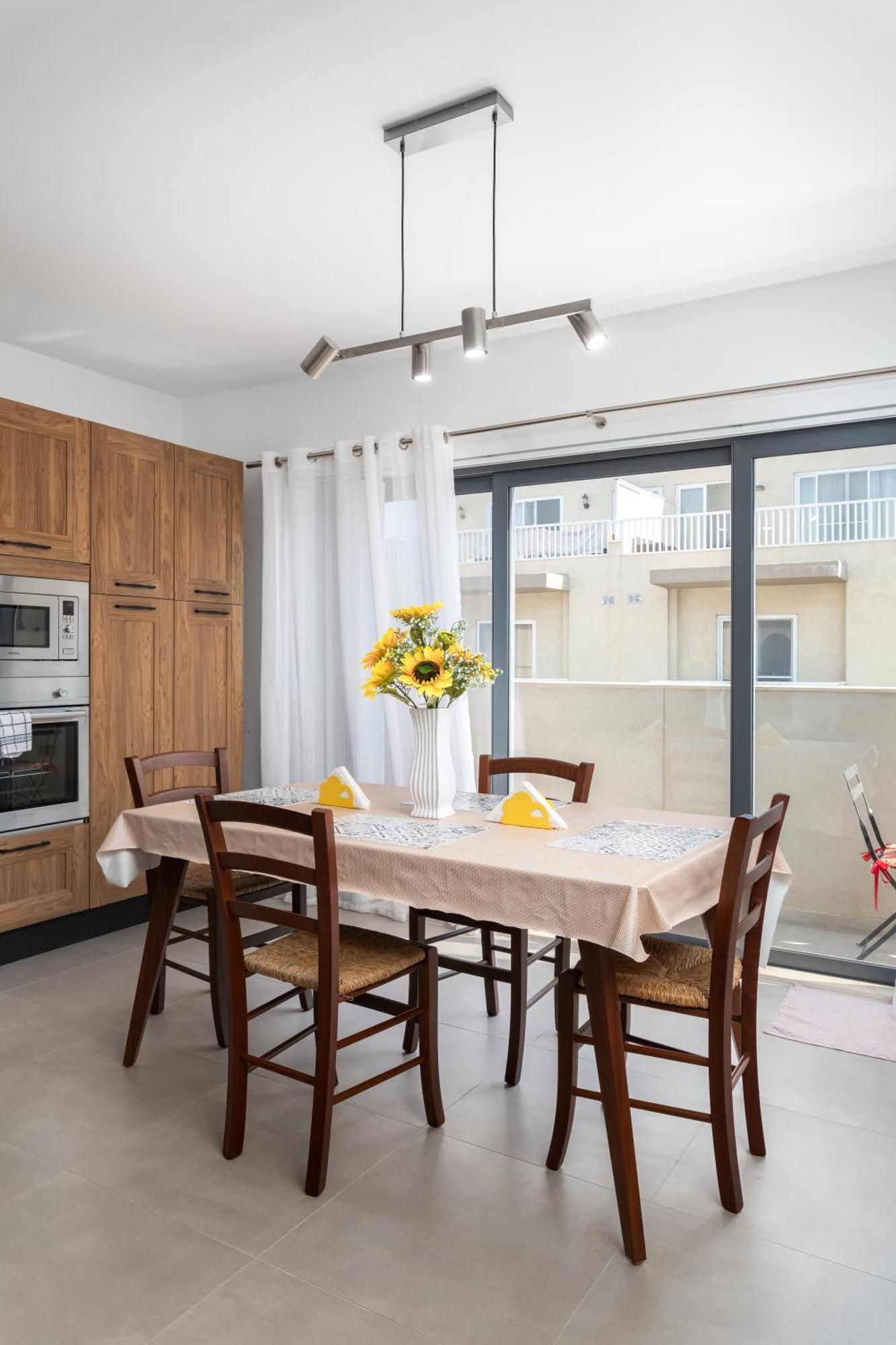 Modern 2Br Stylish Apartment With 2 Balconies - Close To St Julian'S & Sliema & Yacht Marina Pietà Exterior foto